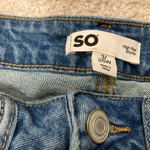 SO Blue Jean Distressed Shorts Sz. 3/26W - Picture 3 of 6